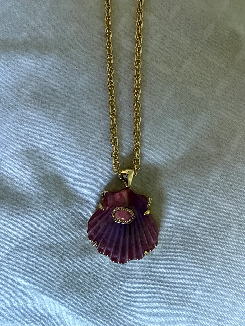 kendra scott lucia shell gold light mauve illusion short pendant necklace - Picture 5 of 8